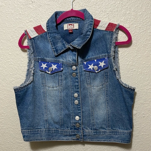 L.e.i Vintage Juniors Stars & Stripes Snap Vest.  Very Good Condition. Size L. - Picture 1 of 10